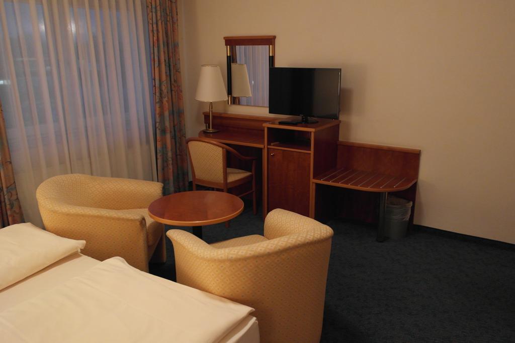 لانغنفلد Hotel Jahnhaus الغرفة الصورة