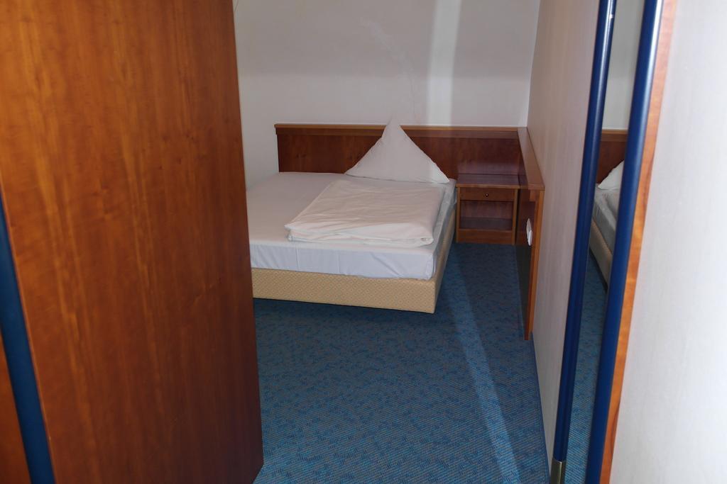لانغنفلد Hotel Jahnhaus الغرفة الصورة